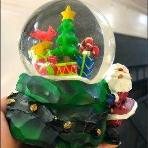 Santa North Pole Christmas Snow Globe